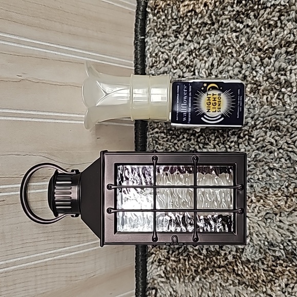 Bath & Body Works Accents Bath Body Works Night Light Wallflowers